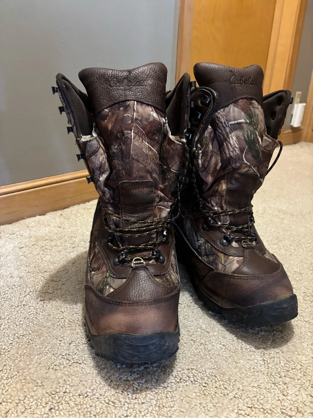 Cabelas rugged hunting